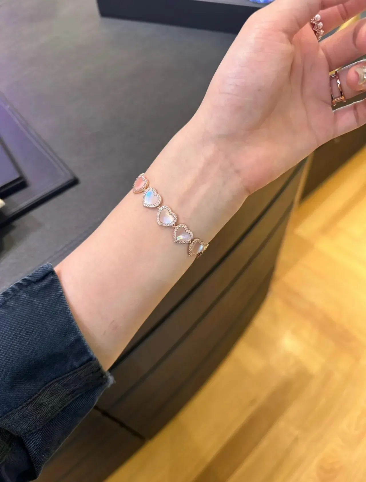 Pink Mother-of-Pearl Heart Bezel-Set Five-Stone Gold-Tone Bracelet 2