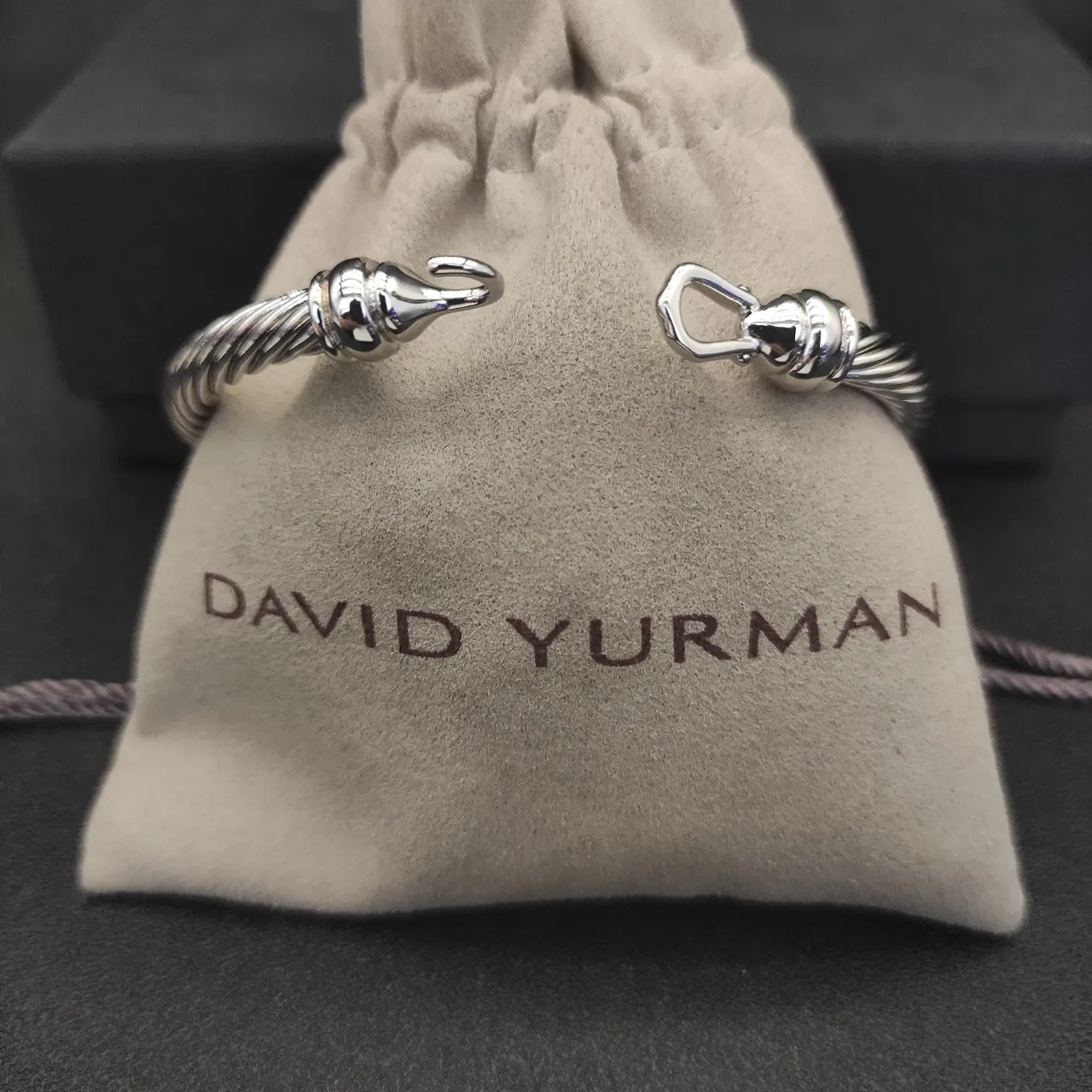 Polished Silver Twisted Cable Hook-and-Eye Bangle Bracelet 5