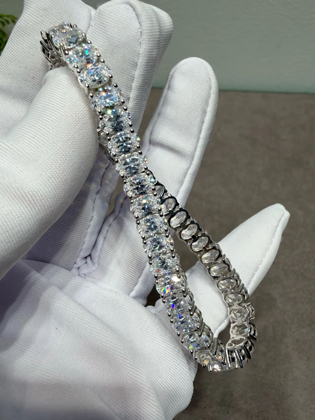 Silver Oval-Cut Stones Prong-Set Bracelet 2