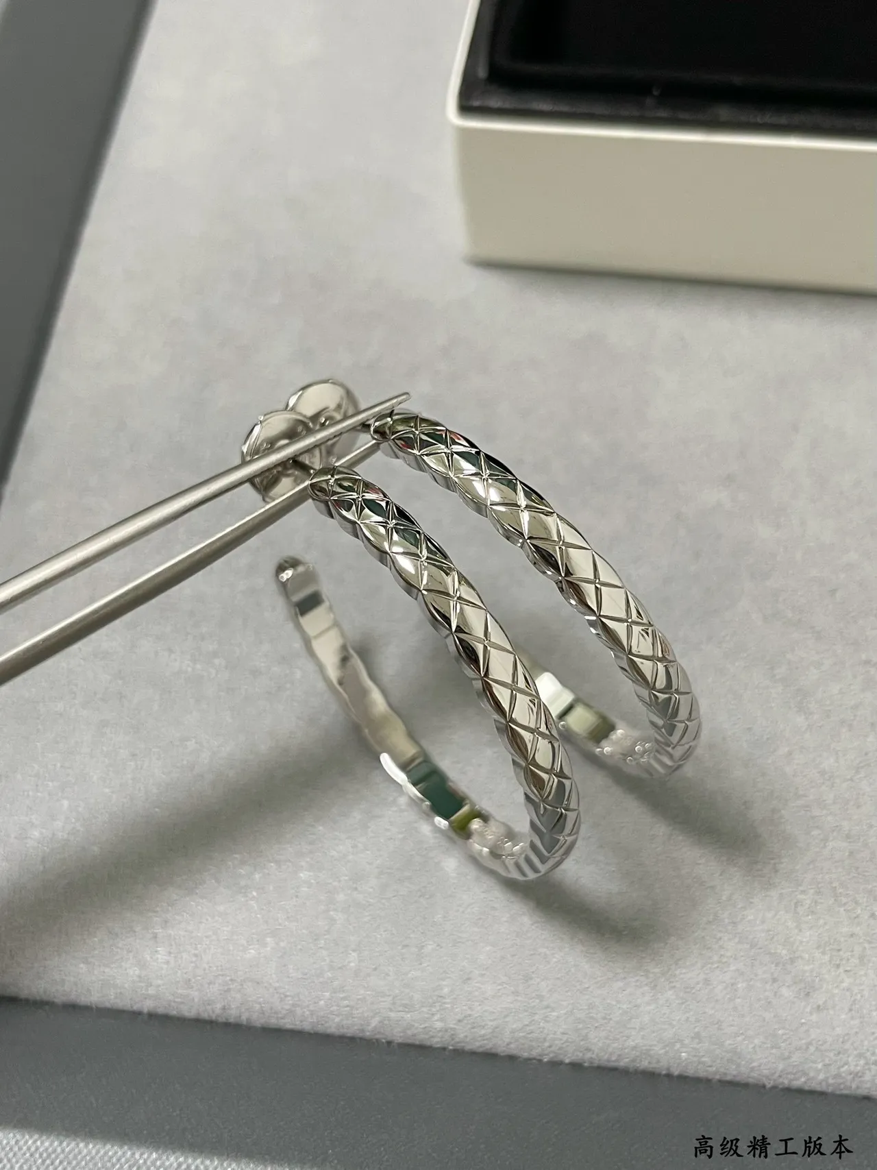 Silver Textured Woven Pattern Hoop Silhouette Earrings 3