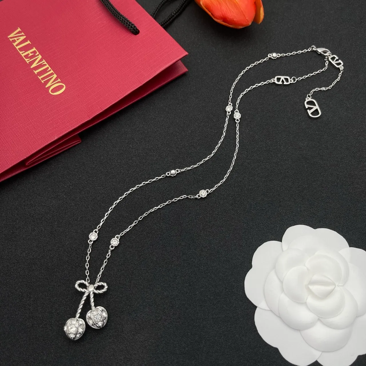 Silver-Tone Bow and Cherry Pendant Necklace 7