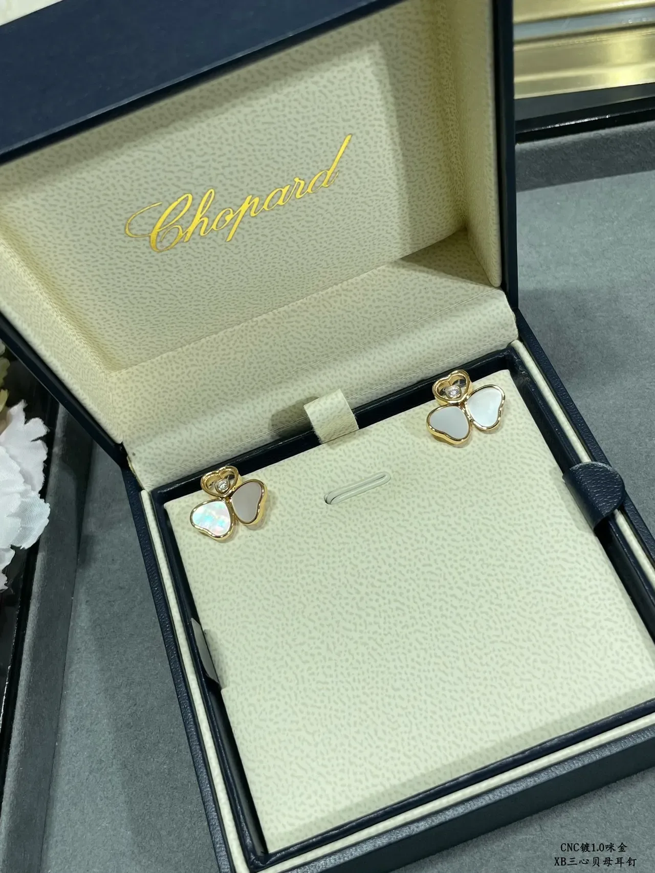 Three-Heart Mother-of-Pearl and Gold-Tone Stud Earrings 3