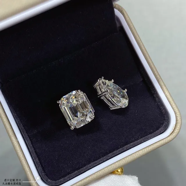 Transparent Silver Emerald-Cut Prong-Set Ring 5