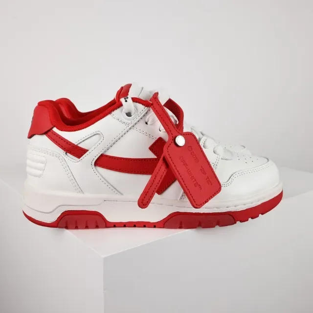 White and Red Arrow Logo Low-Top Lifestyle Sneakers 3
