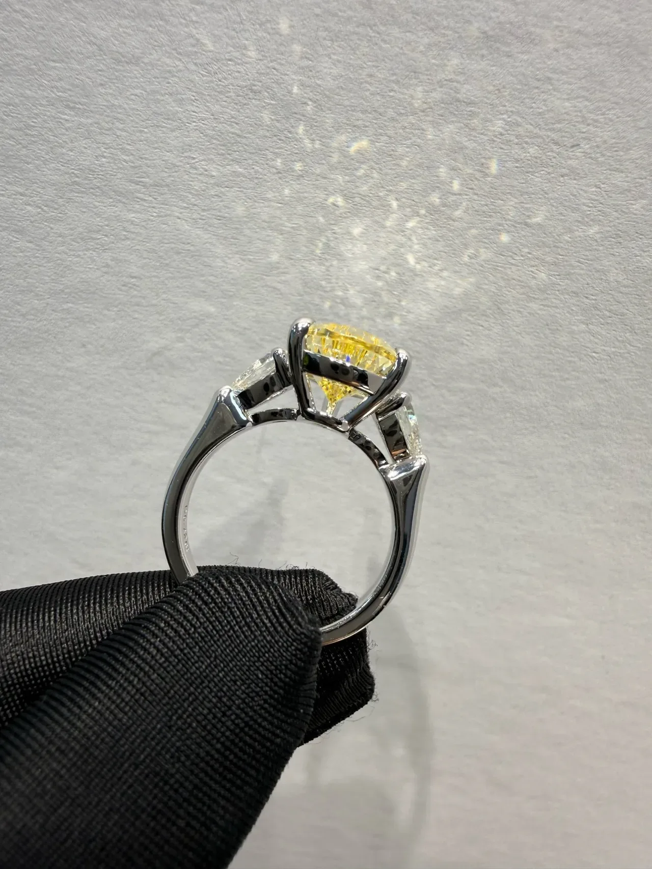 Yellow Silver Pear-Cut Central Stone Trilogy-Style Ring 7