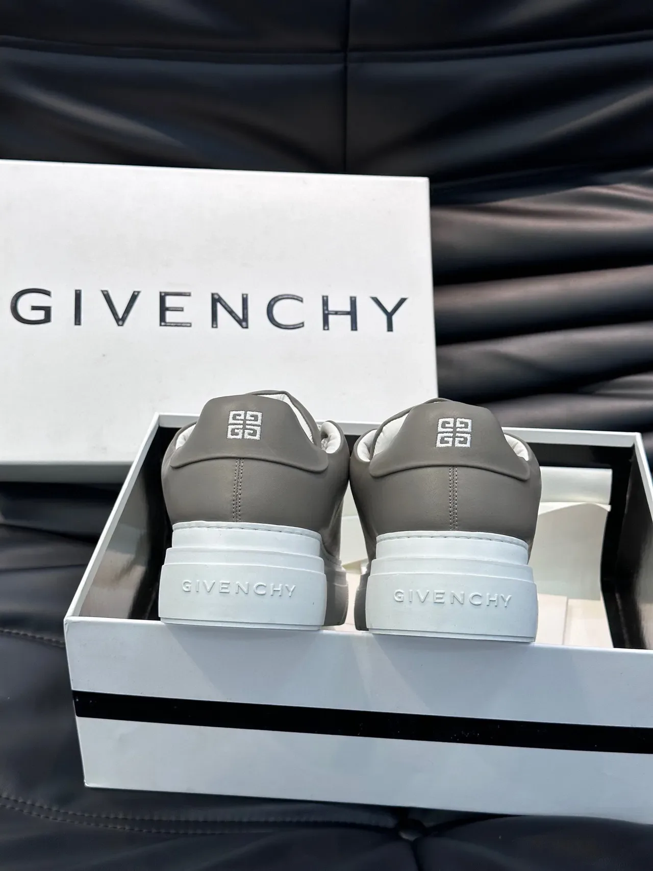 Givenchy City Sport টপ এবং হোয়াইট লাইফস্টাইল স্নিকার্স 7