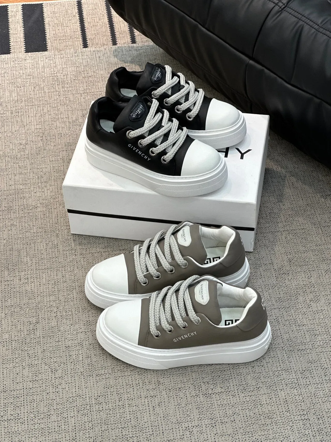 Givenchy City Sport টপ এবং হোয়াইট লাইফস্টাইল স্নিকার্স 9