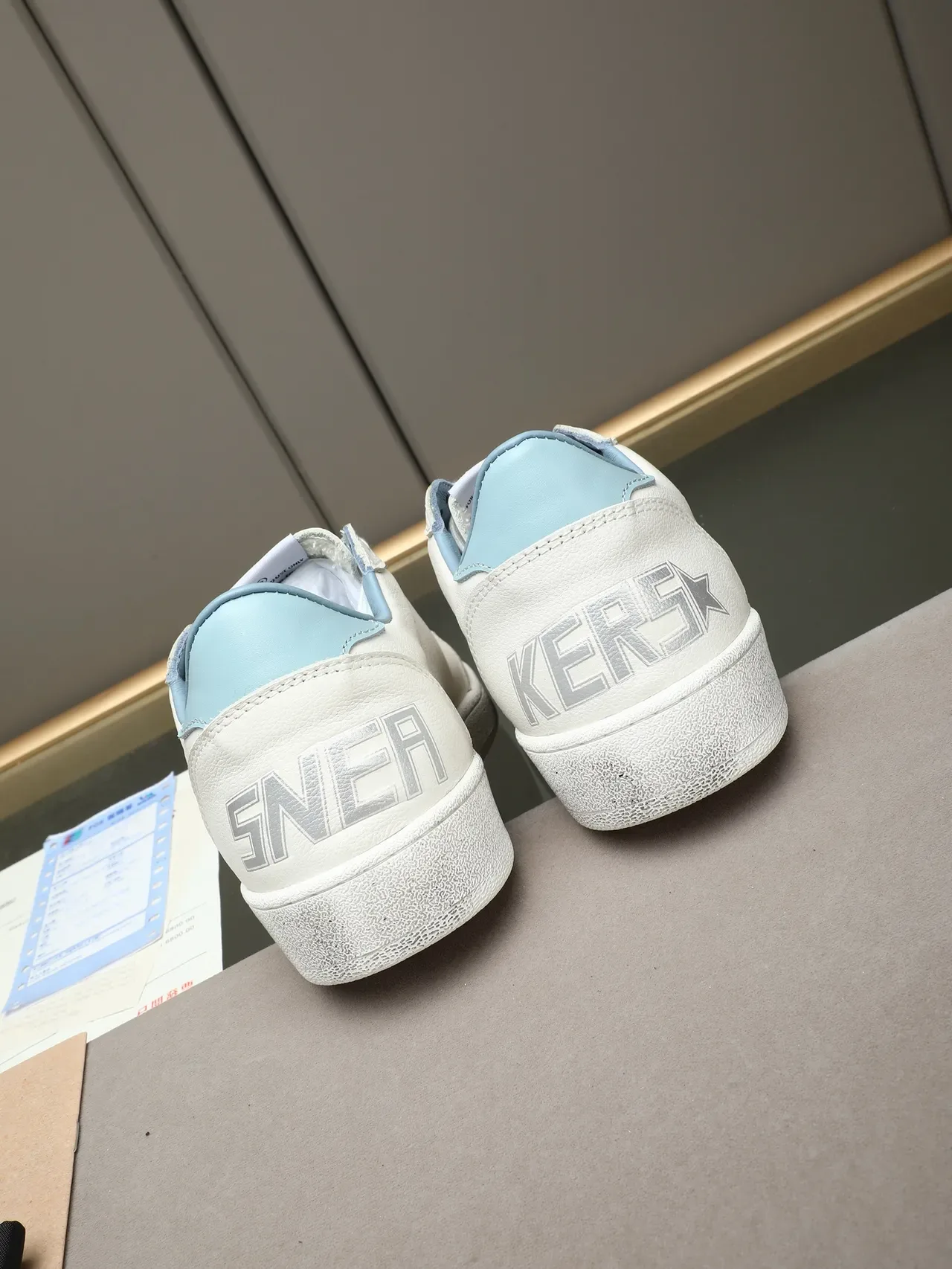 Golden Goose Ball Star Zapatillas Lifestyle Blancas y Azules Lateral Mezclado Cuero Ante Superior 3