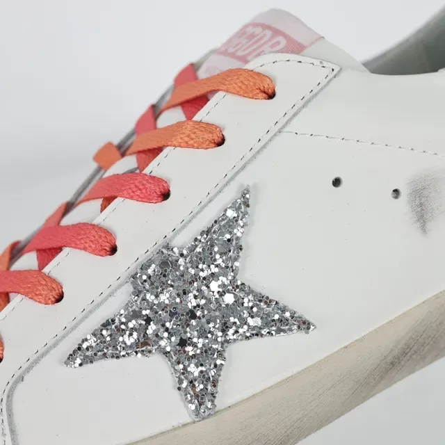 Golden Goose Superstar Zapatillas lifestyle de cuero blanco desgastado con estrella de brillo 6