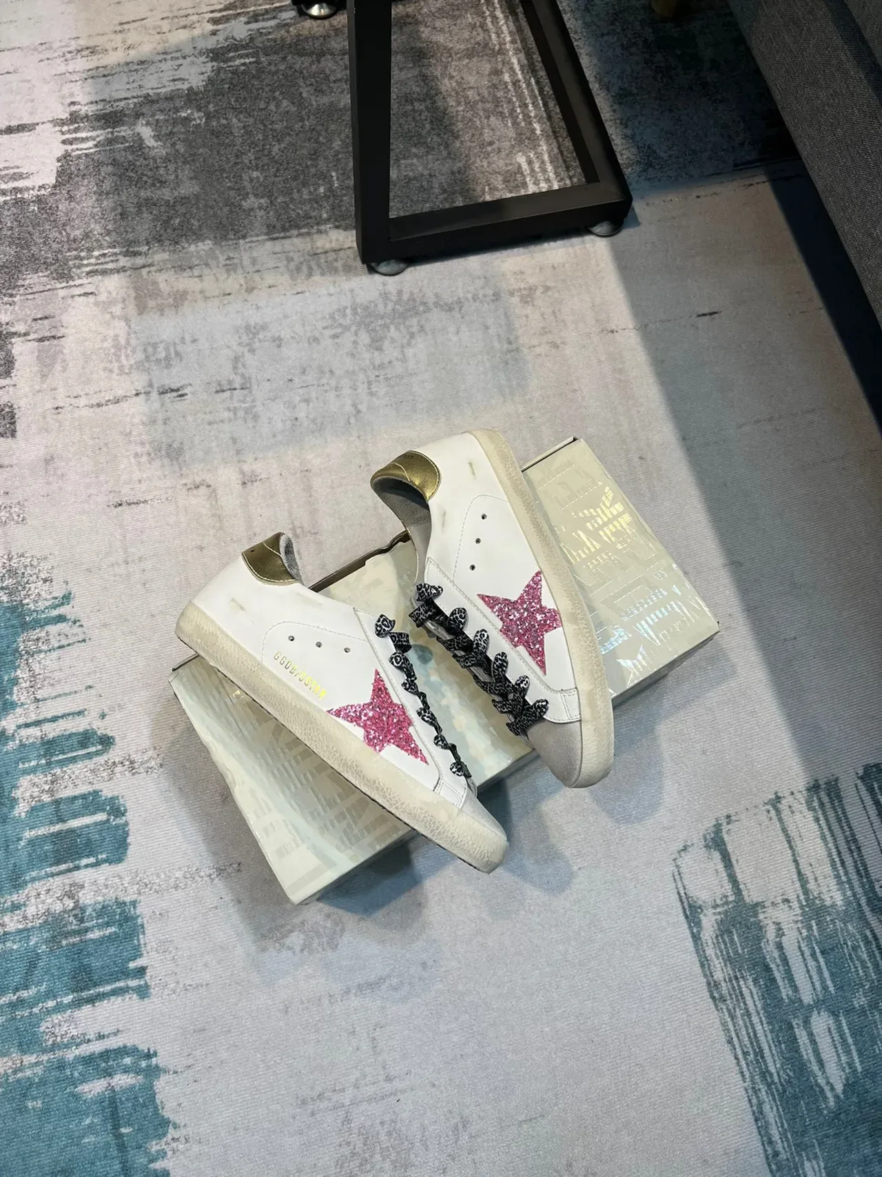 Golden Goose Superstar rose pailletée étoile léopard dentelle lifestyle sneaker 5