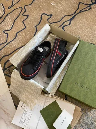 Gucci Ace Negro Rojo Low-Top Superior Tipo Lona Lifestyle Sneakers 3