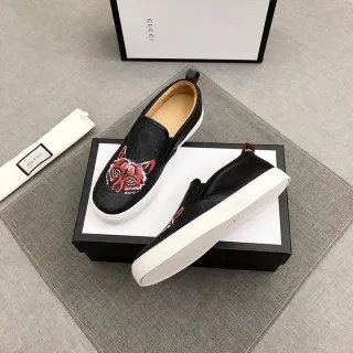 Gucci Ace 狐狸刺绣黑白乐福鞋