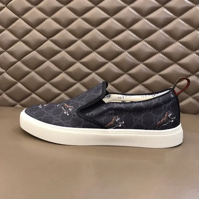 Gucci Ace Tiger bordado GG Monogram mocassins slip-on 2
