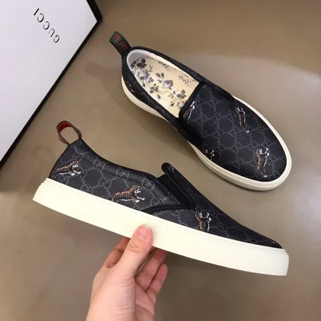 Gucci Ace Tiger bordado GG Monogram mocassins slip-on 8