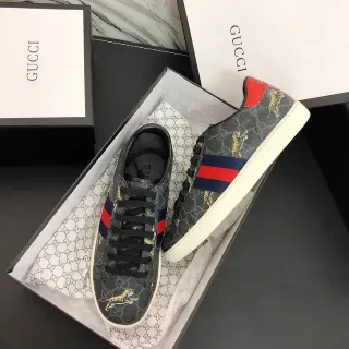 Gucci Ace Tiger GG Monogram lienzo estilo de vida zapatillas