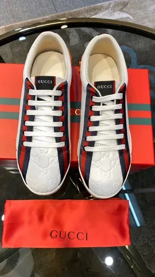 Gucci Ace Lifestyle Sneakers en Blanco, Rojo, Azul Marino, Naranja 4