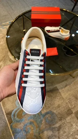 Gucci Ace Lifestyle Sneakers en Blanco, Rojo, Azul Marino, Naranja 6