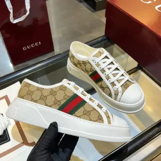 Gucci 米白/白 GG Monogram 帆布 Web Stripe 生活运动鞋
