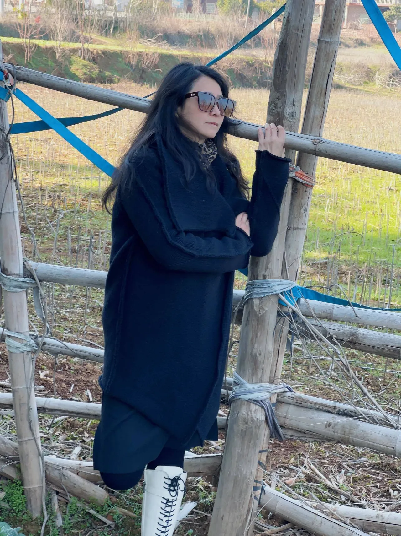 Gucci أسود بيج أوفرسايز نيت كولار دريب معطف 5
