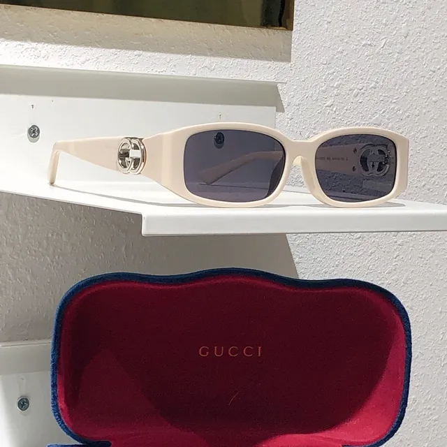 Gucci Black Gold Rectangular Frame Interlocking G Hardware Sunglasses 6
