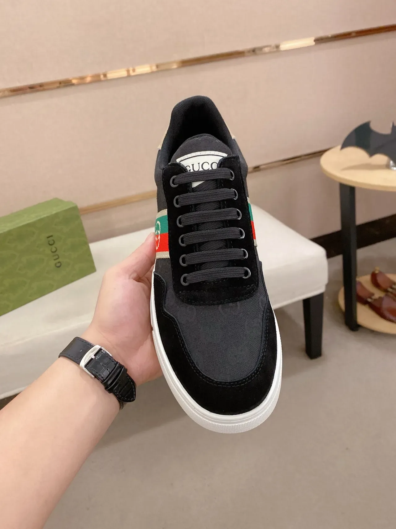 Gucci Preto e Verde Low-Top Suede e Monogram Lona Superior Lifestyle Sneakers 6