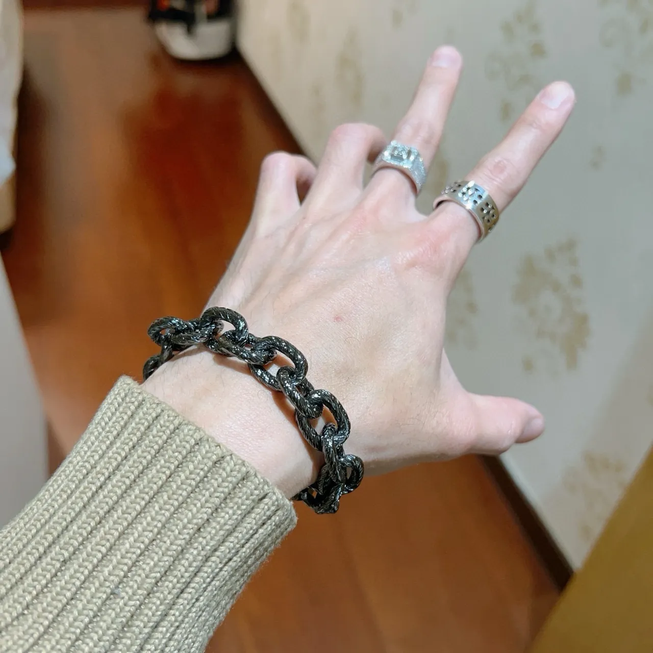 Gucci Black Green Twisted-Link Chain Oxidized Metal Finish Bracelet 4
