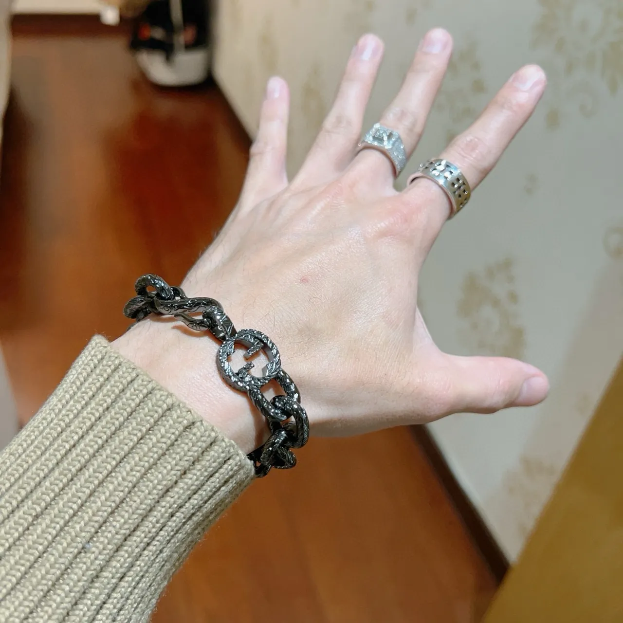 Gucci Black Green Twisted-Link Chain Oxidized Metal Finish Bracelet 7