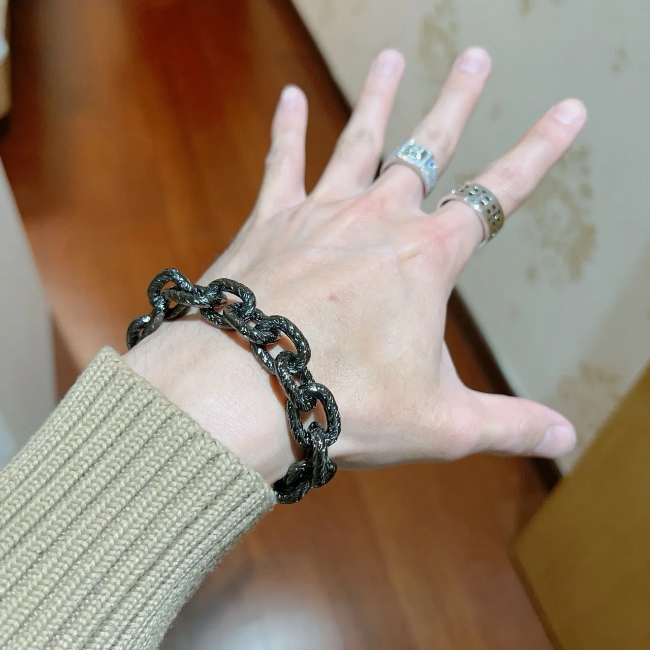 Gucci Black Green Twisted-Link Chain Oxidized Metal Finish Bracelet 8