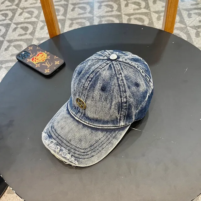 Gucci Casquette de baseball en denim lavée délavée 9