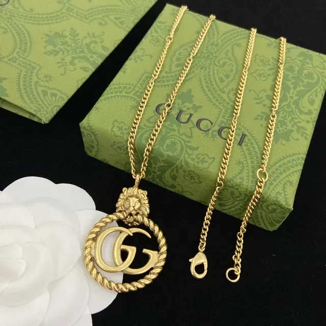 Gucci Dionysus Gold Lion Head Motif Twisted Rope Hoop Necklace 3