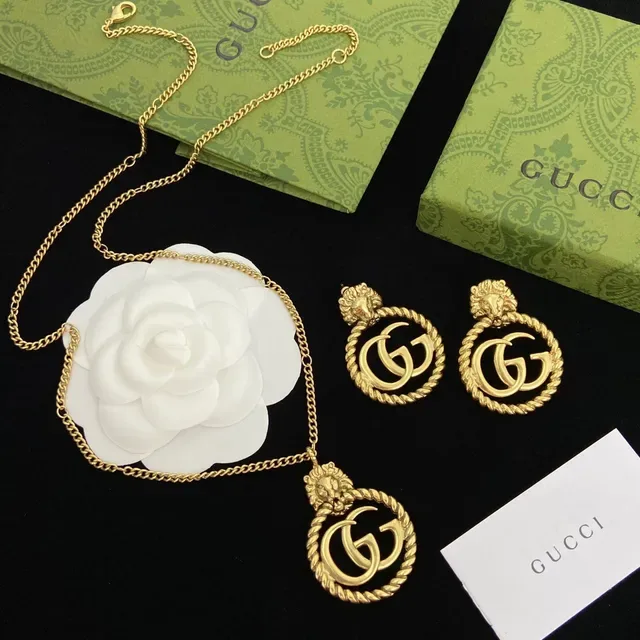 Gucci Dionysus Gold Lion Head Motif Twisted Rope Hoop Necklace 6