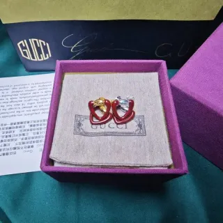 Gucci ডাবল জি হার্ট লাল সোনালি ইনামেল কোটেড কানের দুল