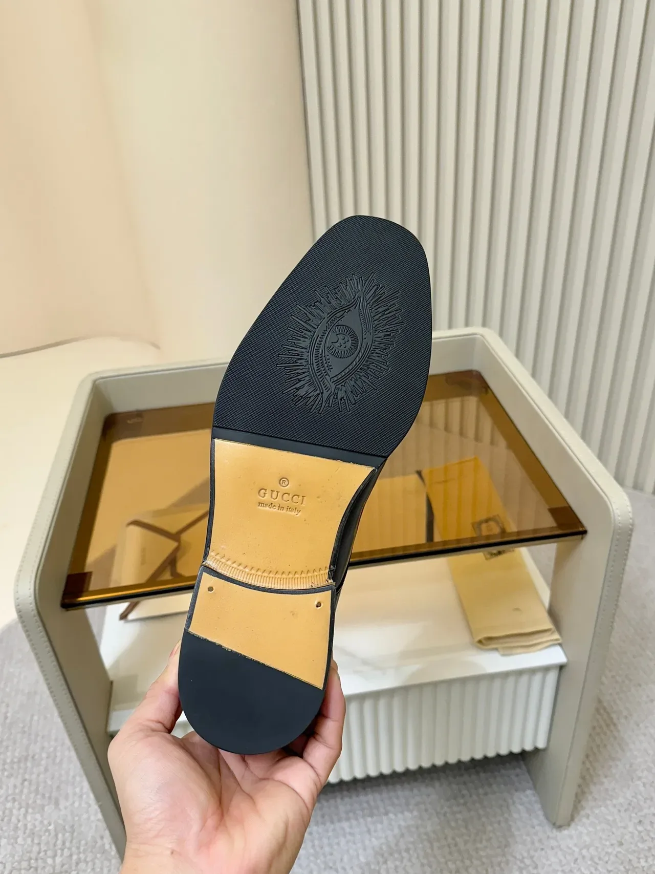 Gucci Double G 黑色漆皮牛津鞋 2