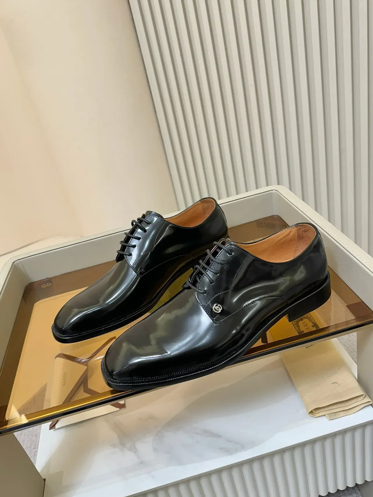Gucci Double G 黑色漆皮牛津鞋 5