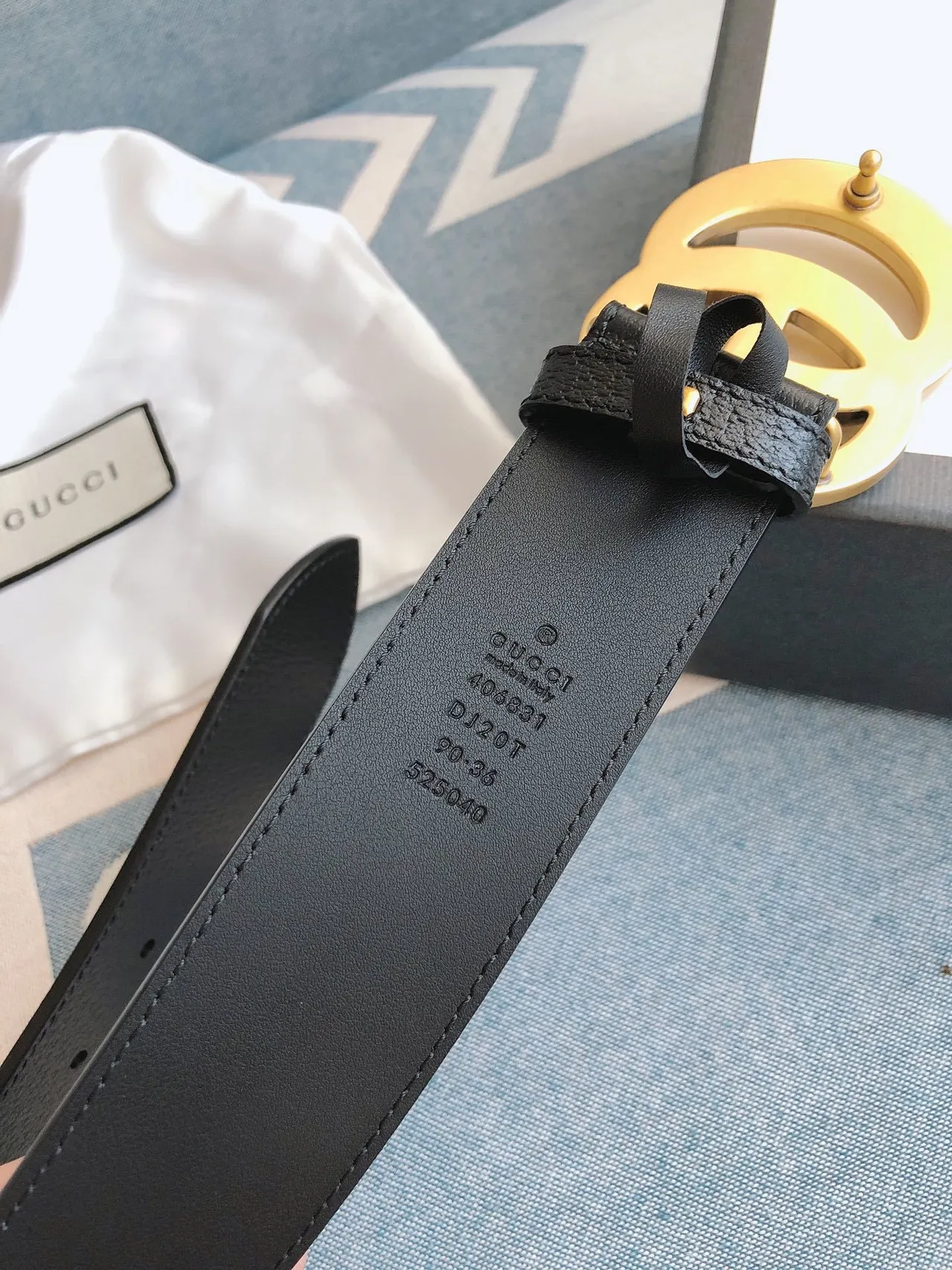 Gucci GG Marmont Ceinture cuir noir doré boucle Interlocking G cuir pebble 3