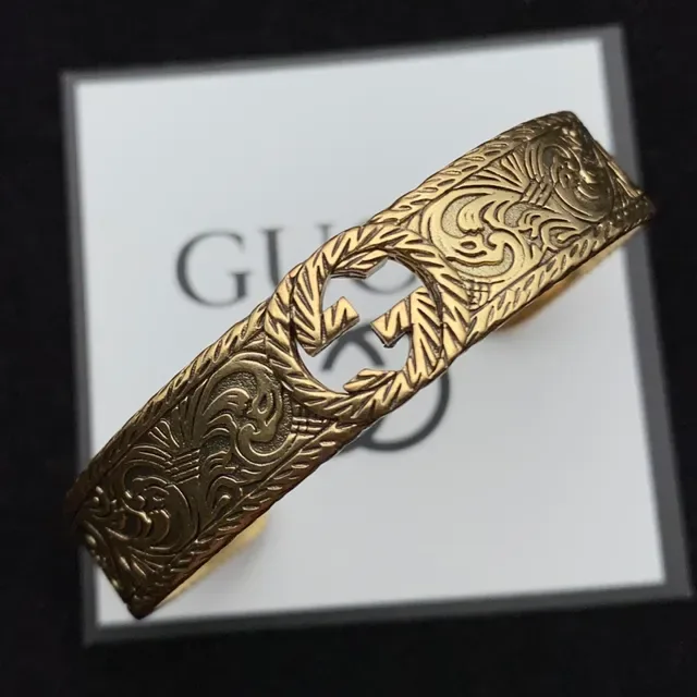 Gucci GG Marmont Pulseira Dourado Marrom Metalwork Gravado Ornado Interlocking G Motif 6