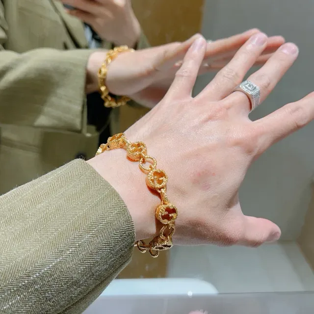 Gucci GG Marmont Pulsera Oro Verde Motivo Interlocking G 5