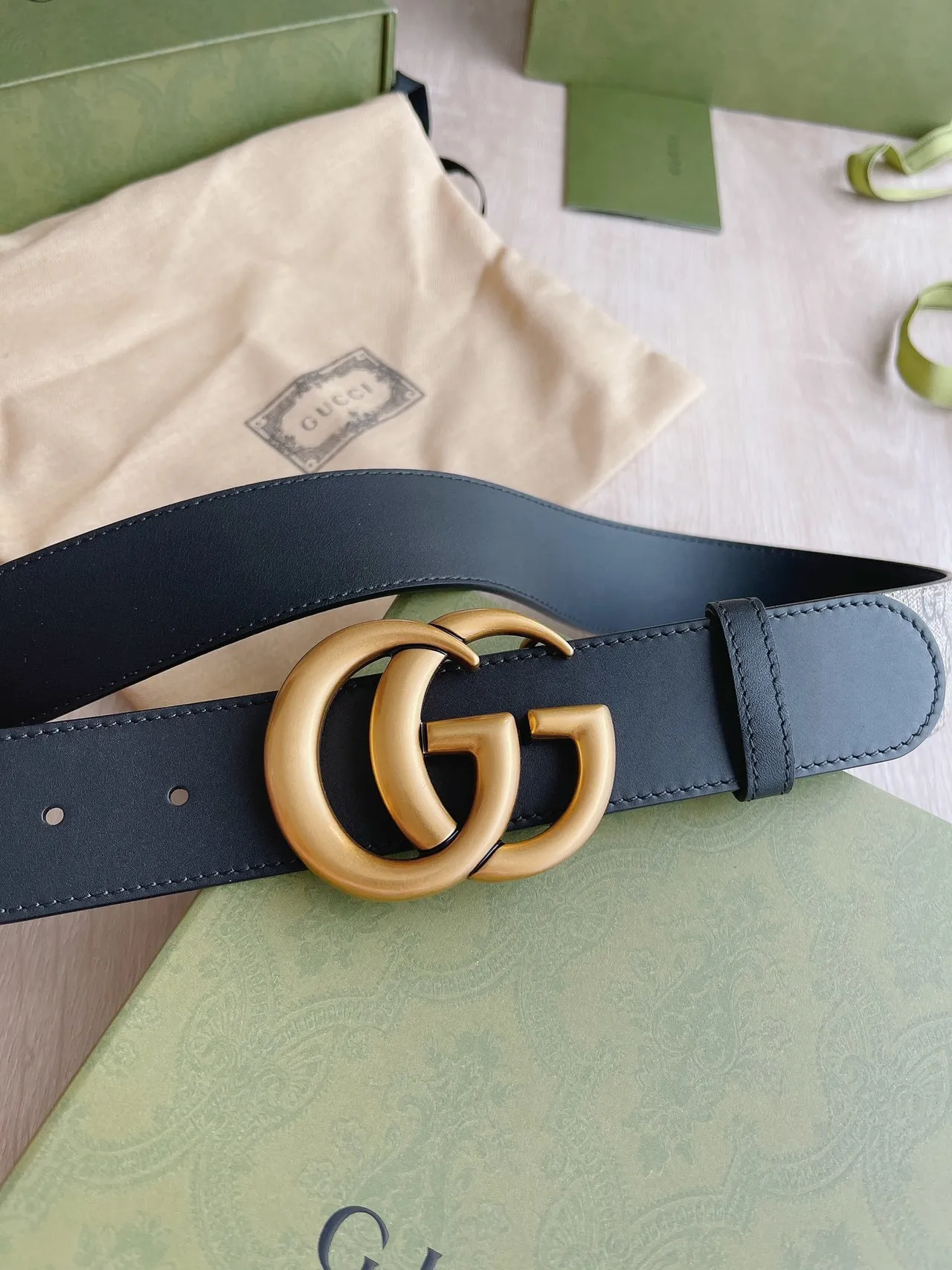 Gucci GG Marmont Interlocking G Buckle 米色 黑色 皮革 腰带 6