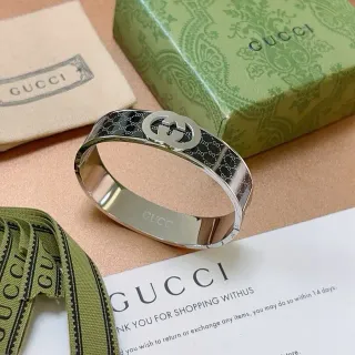 Gucci GG Marmont Interlocking G Monogram سوار فضي وأسود