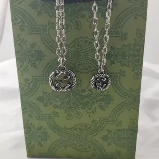 Gucci GG Marmont Interlocking G রশি পেন্ডেন্ট নেকলেস