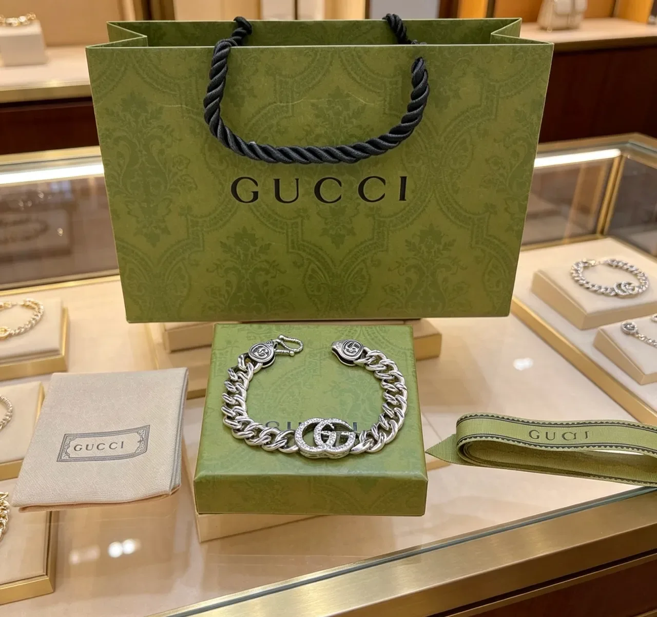 Gucci GG Marmont Pavé Crystal Double G Pulseira Corrente 5