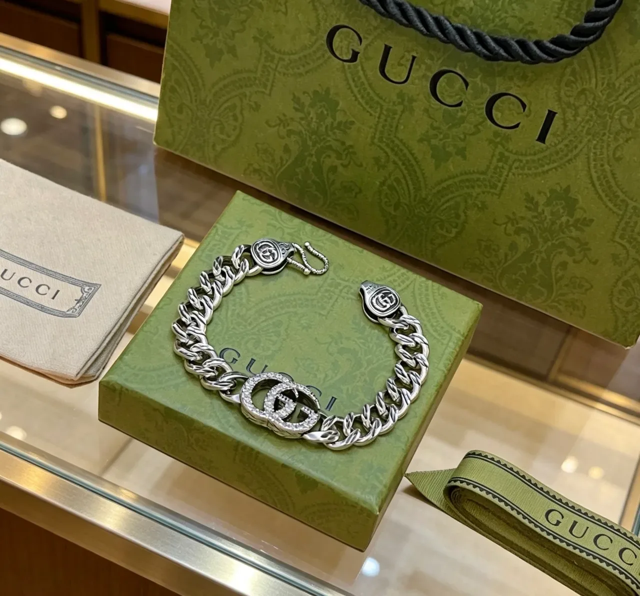 Gucci GG Marmont Pavé Crystal Double G Pulseira Corrente 7