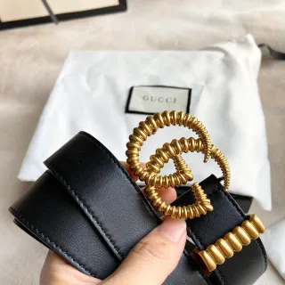 Gucci GG Marmont 压纹金色调双G 黑色皮带