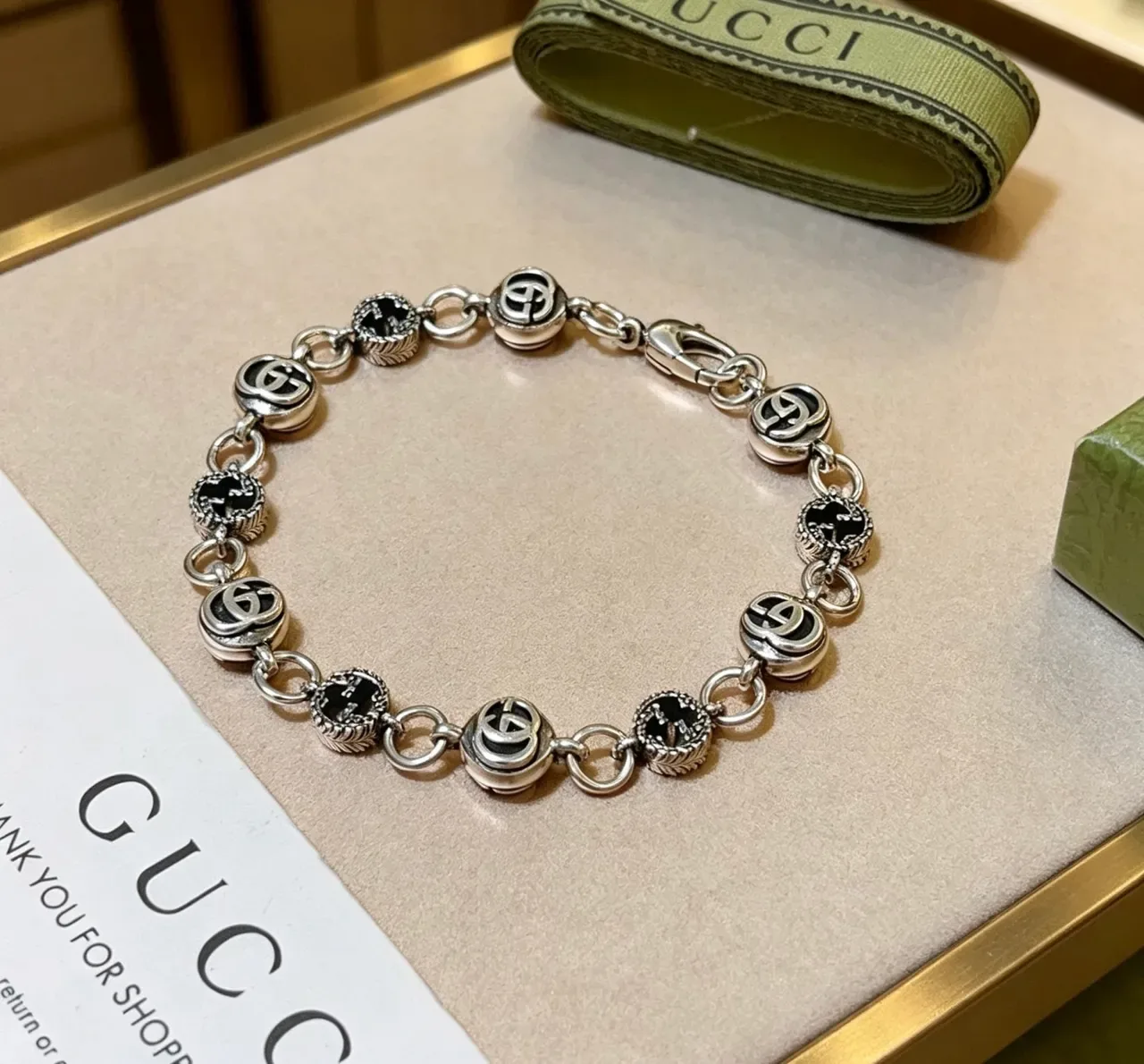 Gucci GG Marmont فضة أسود Interlocking Logo Links حشوة مينا سوار 7