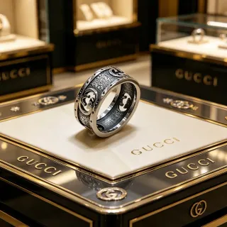 Gucci GG Marmont 银黑宽带 interlocking G 图案戒指