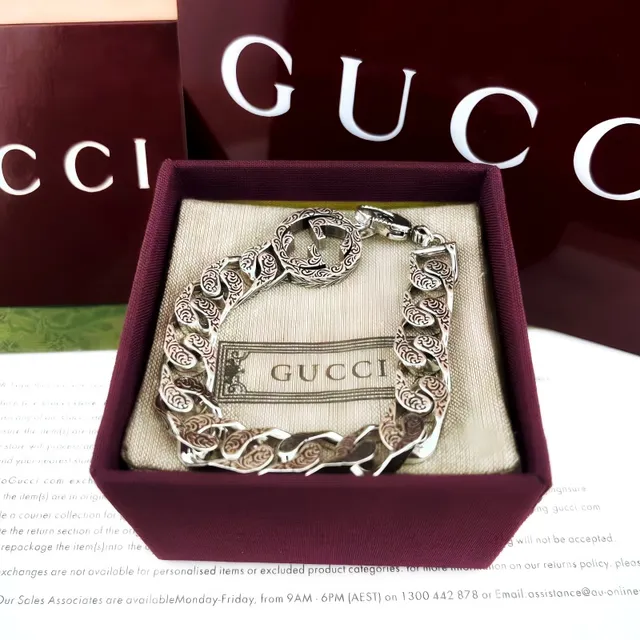 Gucci GG Marmont Silver Burgundy Ornate Curb-Link Chain Engraved Scrollwork Bracelet 4