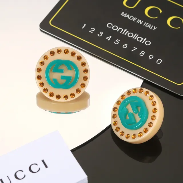 Gucci GG Marmont 绿松石与琥珀水钻耳钉 6
