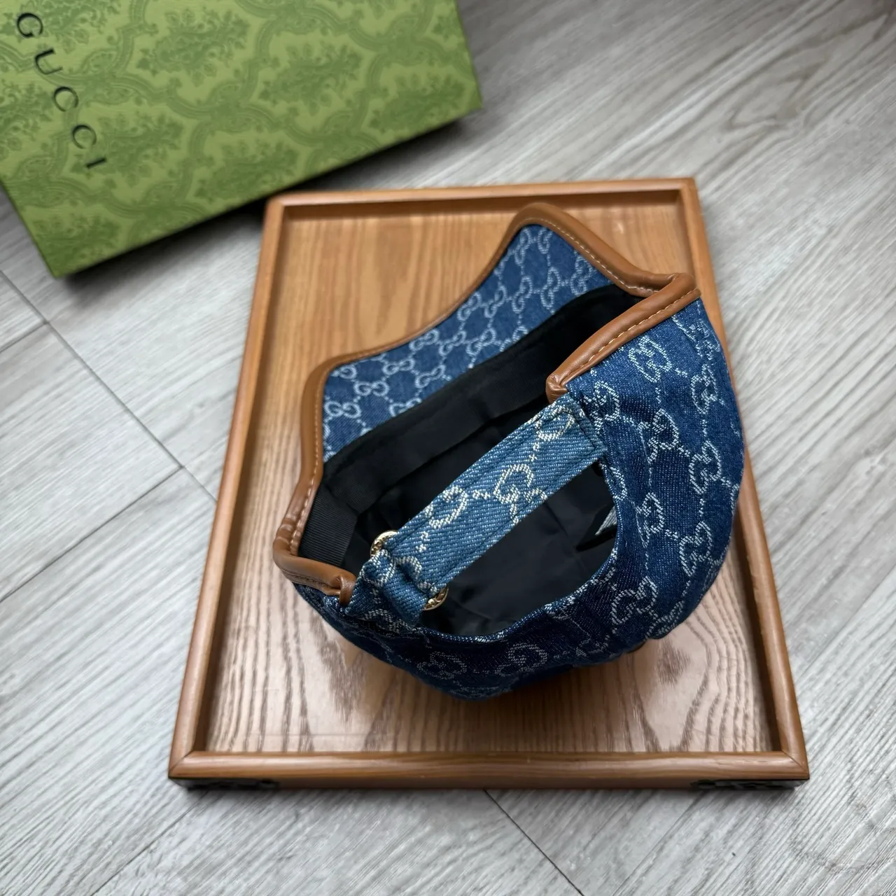 Gucci GG Monogram Gorra de béisbol de tela similar al denim con estampado interlocking azul marrón 2
