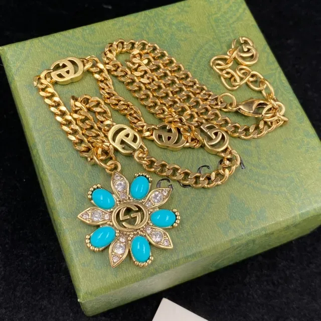 Gucci Cadena Curb Azul Colgante Floral Dalia de Oro 4