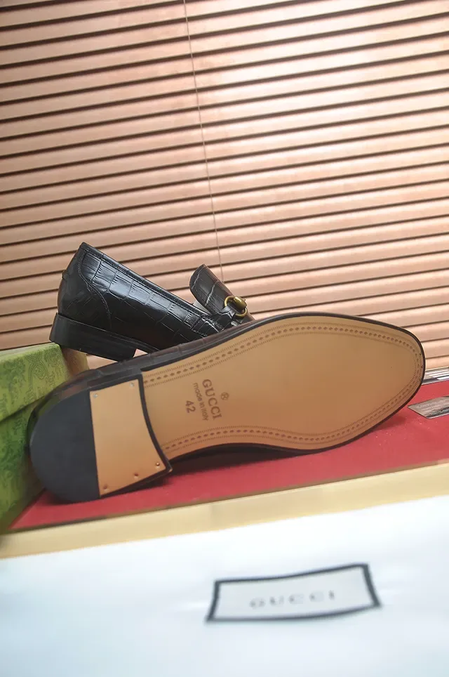 Gucci Horsebit 1955 কালো সোনালি কুমির এমবসড চামড়া বাকেল লোফার 3